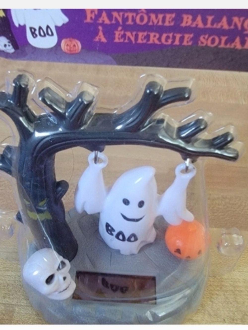 Solar-Powered Halloween Ghost Swing Toy - White & Black
